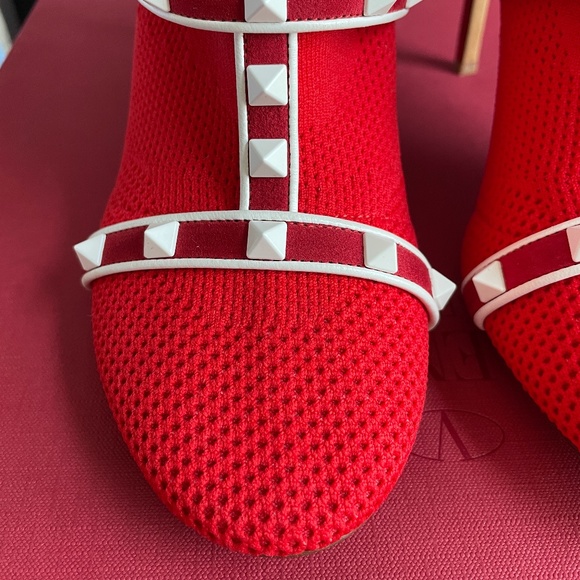 Valentino Garavani Rockstud Bodytech Boots - Picture 12 of 16